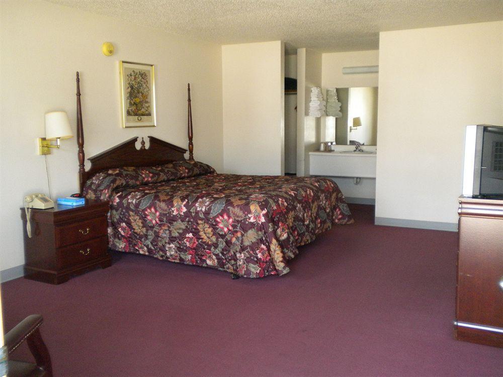 Howard Johnson By Wyndham Branson Theatre District מראה חיצוני תמונה