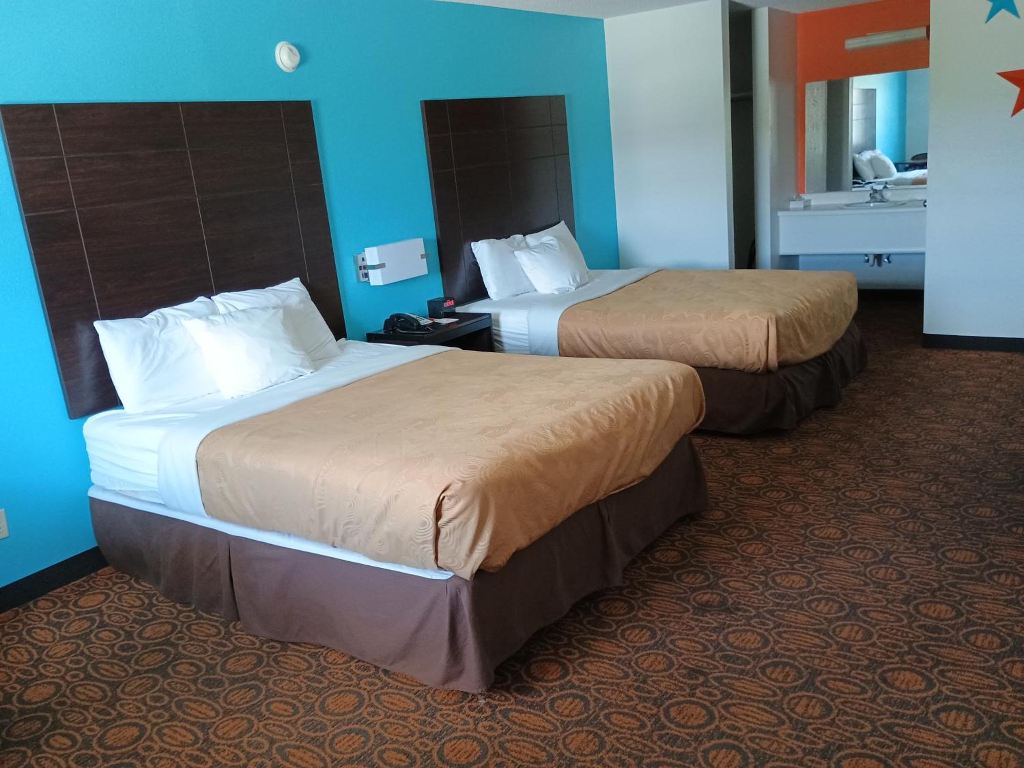 Howard Johnson By Wyndham Branson Theatre District מראה חיצוני תמונה