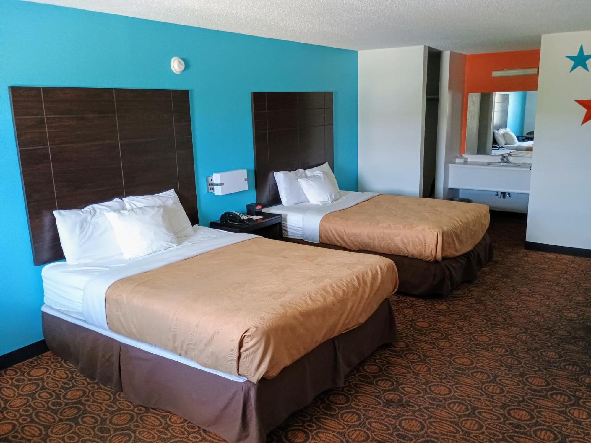 Howard Johnson By Wyndham Branson Theatre District מראה חיצוני תמונה